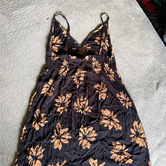 Volcom Dress - Picture 2 of 3